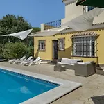 Independiete Con Piscina *