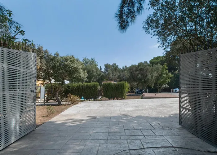 Independiete Con Piscina Кадис