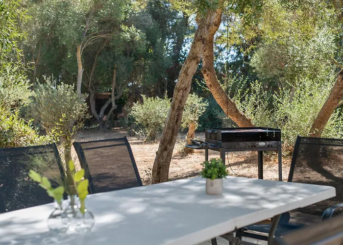 Independiete Con Piscina * קדיז